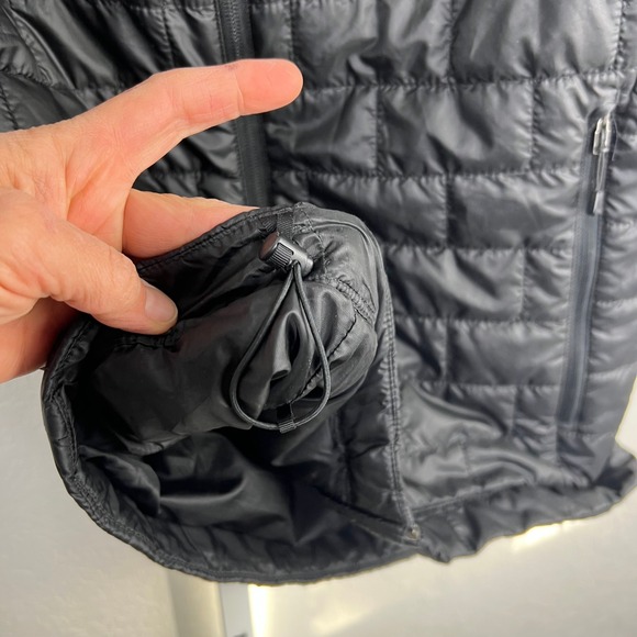 Patagonia M's Nanopuff Vest S Black Primaloft Outdoor Warm Versatile Athletic - Picture 7 of 9